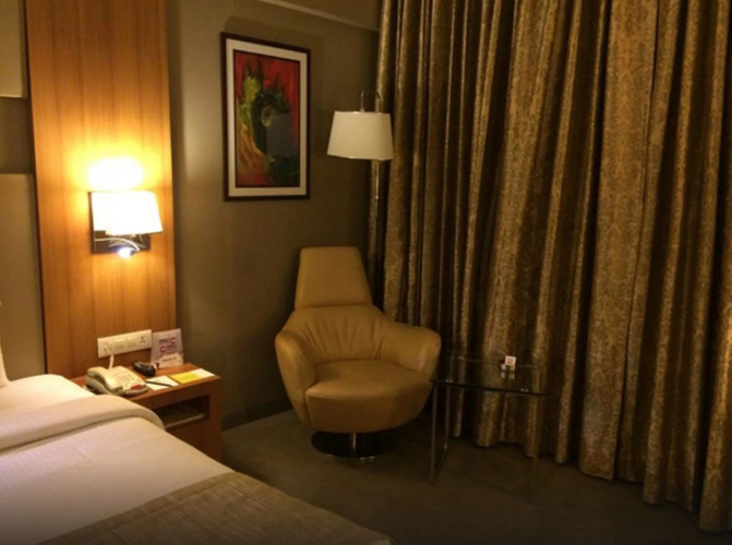 Royal Orchid Central, Vadodara