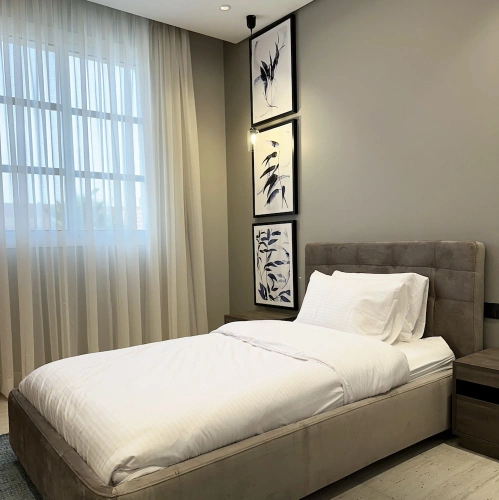 3 Bedrooms Apartment