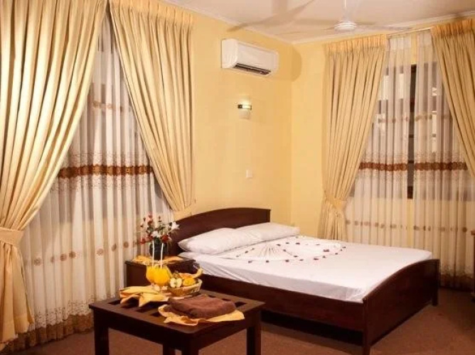 Shanghai Hotel