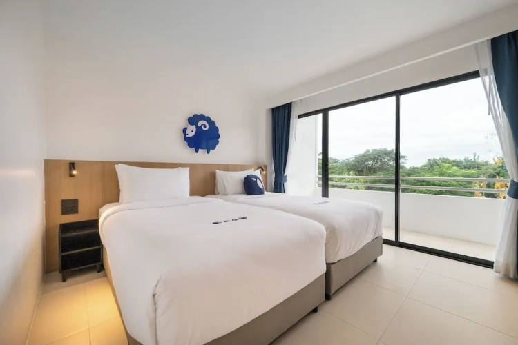 Standard Twin room with balcony and with mountain view