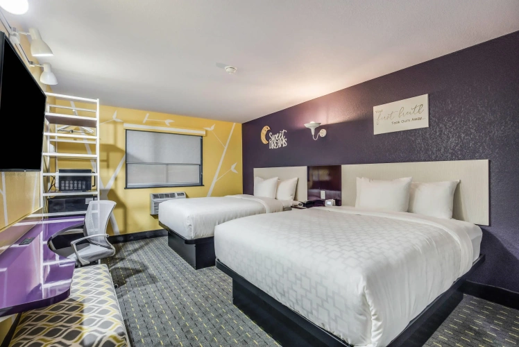 Standard Quadruple room