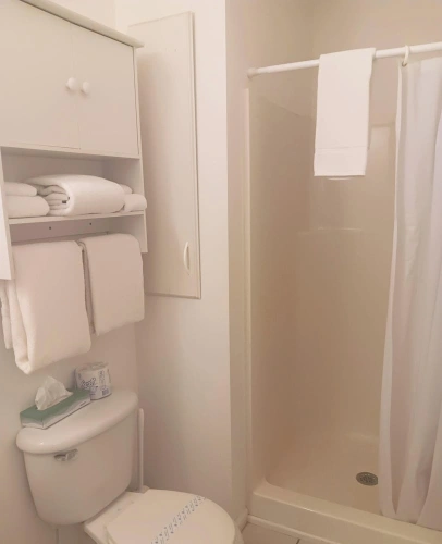Standard Double Suite
