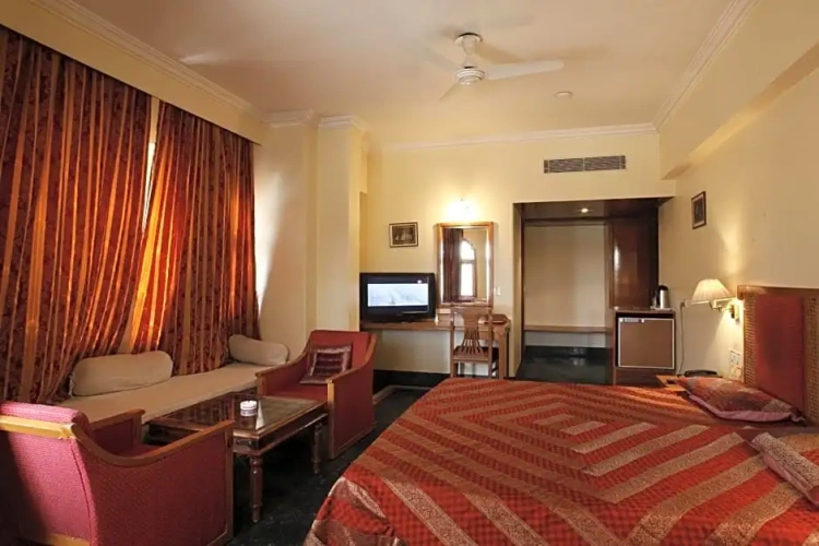 Deluxe Double room