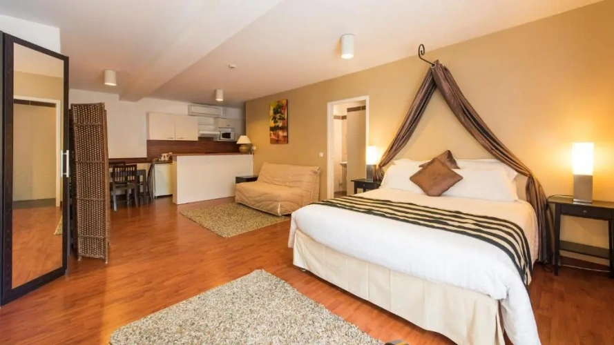 Standard Double room with view