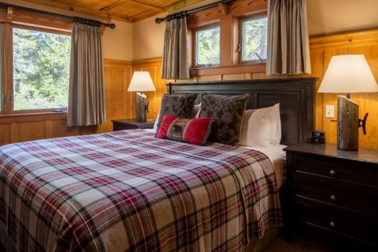 2 Bedrooms Deluxe room with balcony
