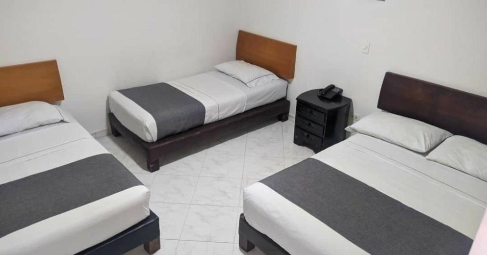 Standard Triple room