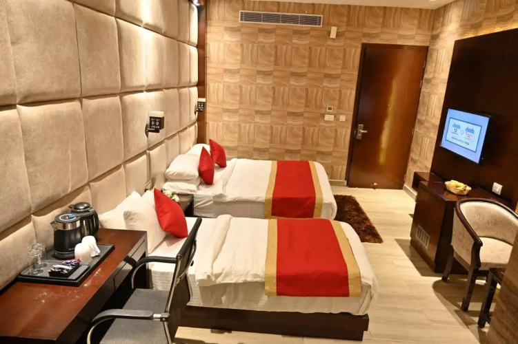Hotel Aakriti Clarks Inn Express