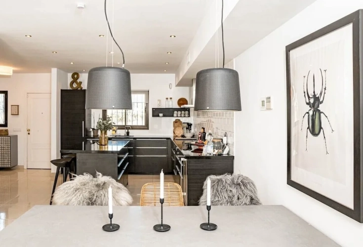 3 Bedrooms Studio