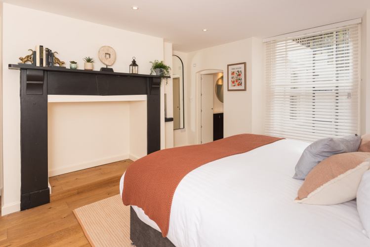Your Apartment Redcliffe Parade No9 I Lower Ground