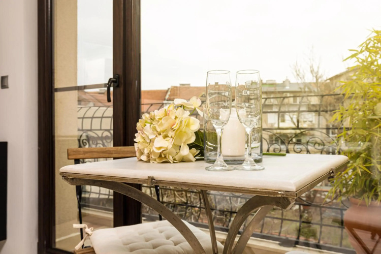 Luxury Central Apartment