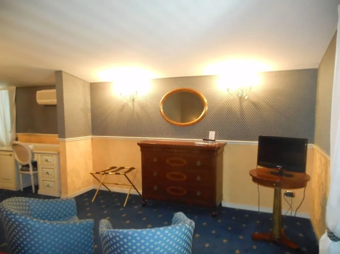 Standard Quadruple Family room with balcony