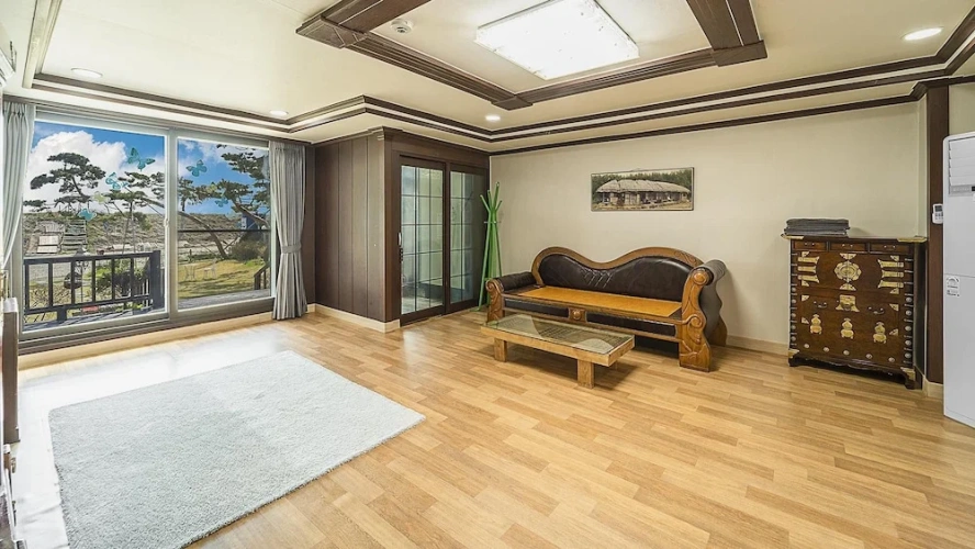 1 Bedroom Standard room with balcony