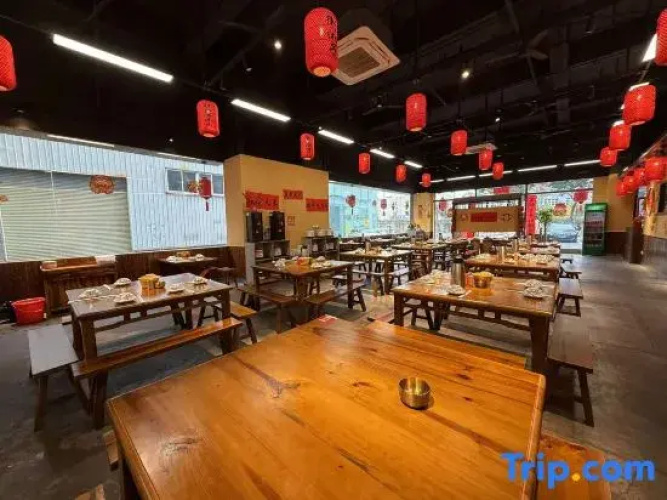 Tami Travel Hotel