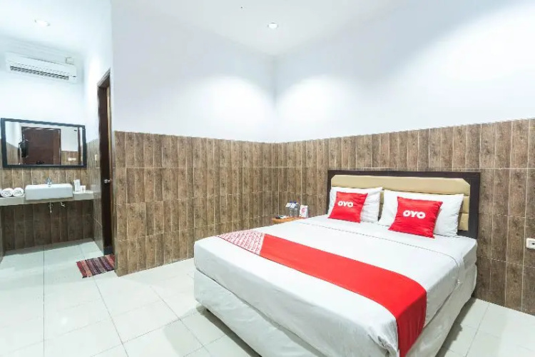 OYO 2020 Hotel Bumi Aditya