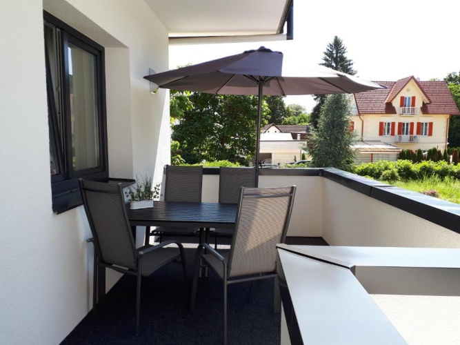 Apartment with balcony