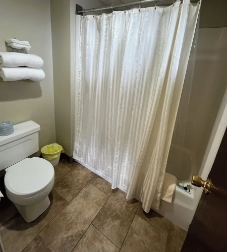 Standard Quadruple room with view