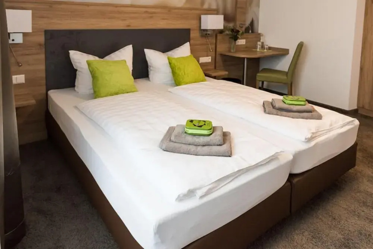 The Outlet Hotel
