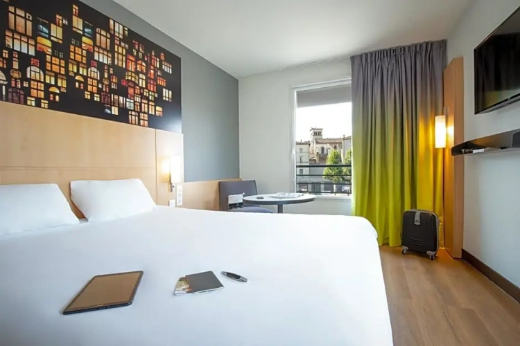 Standard Double room with garden view