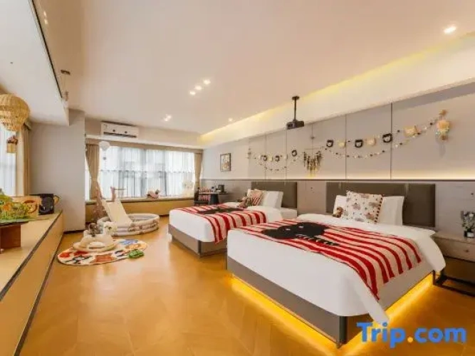 Standard Twin Family room