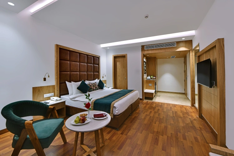 Luxury Triple room with city view