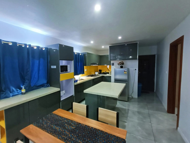 Pacific Apartment