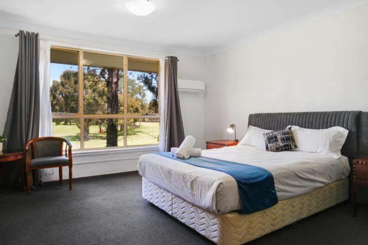 Golf Place Inn