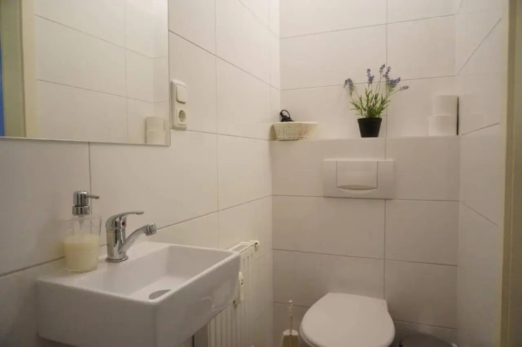 Cozy studio in Friedrichshain, 4 quiet guests only