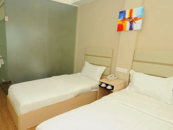 Ocean 77 Hotel