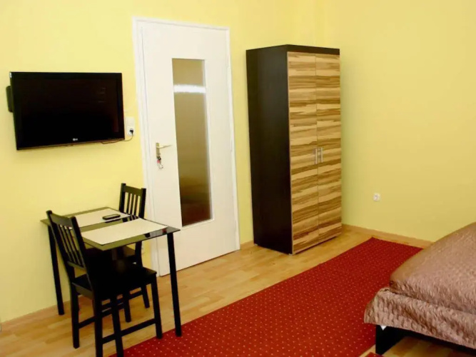 Arriva Balcony Studio