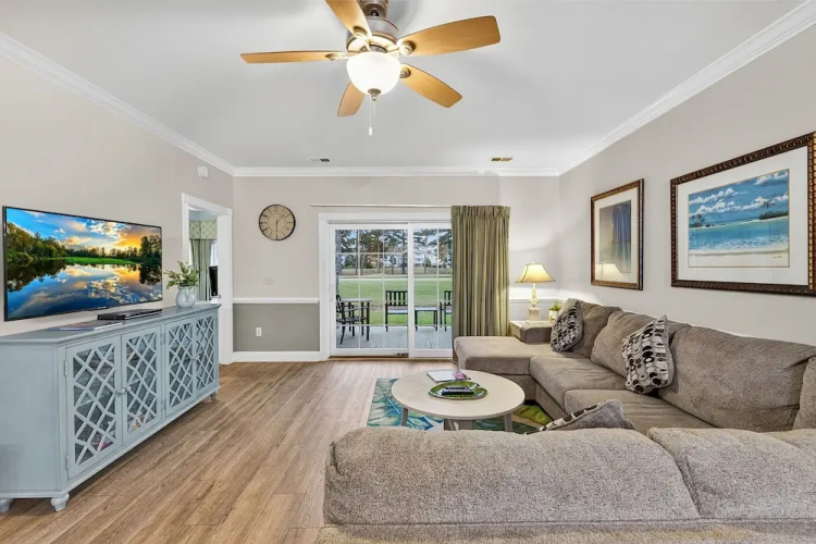 Magnolia Pointe Luster Leaf 4882-104