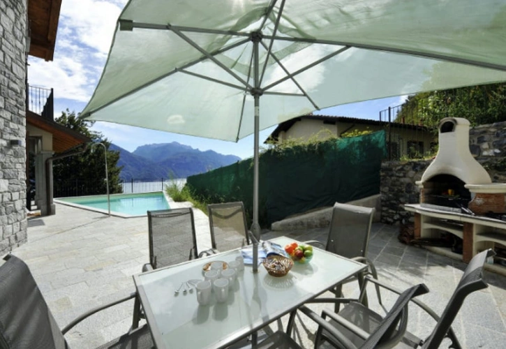 Family Villa with balcony