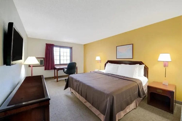 Howard Johnson Express Inn - Denton