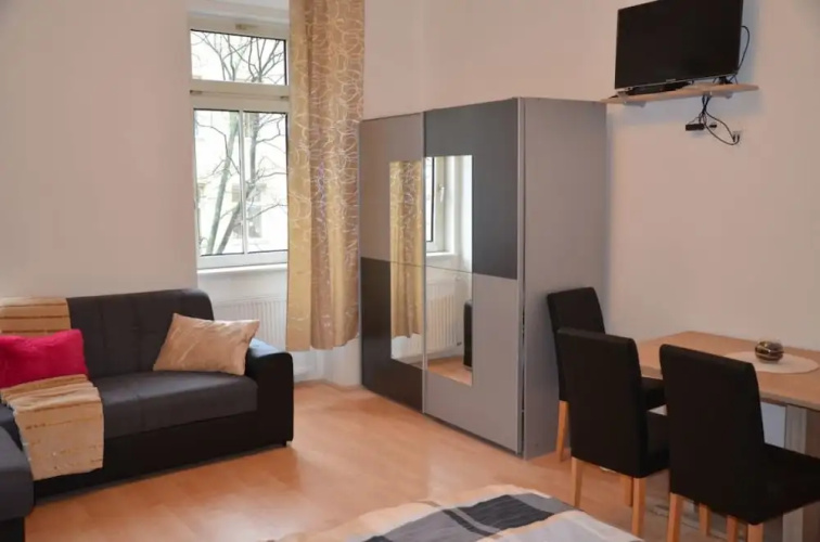 Prater Apartments