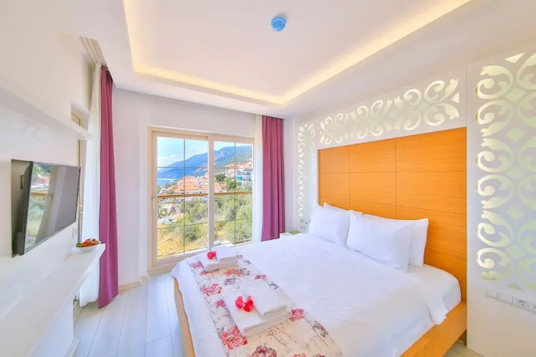 Classic Double Suite with balcony and with sea view