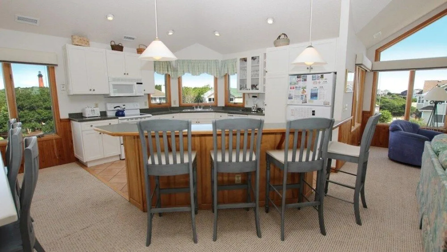 Footprints In The Sand - 5 Br Home