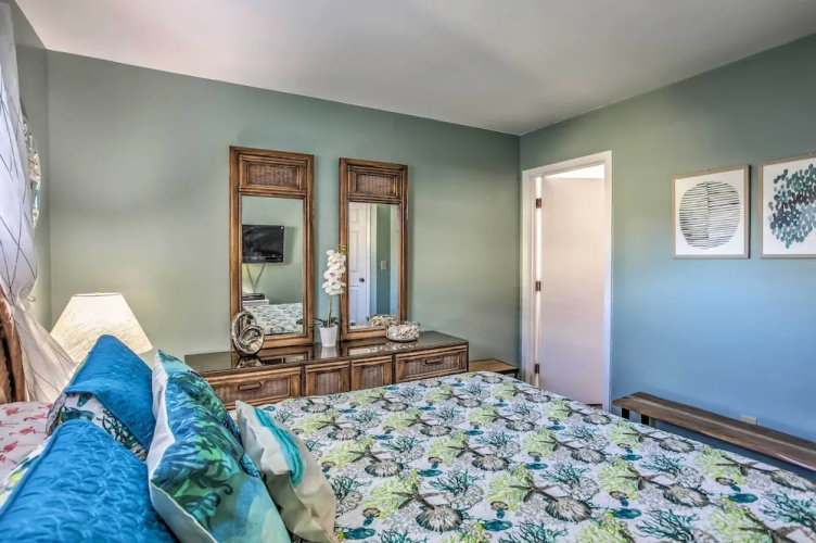 Walk to Beach: Dog-friendly Myrtle Beach Cottage!