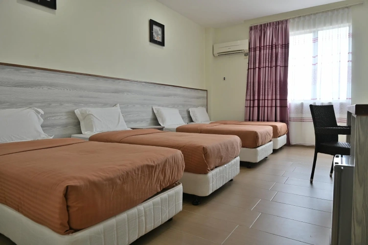 Superior Quadruple room