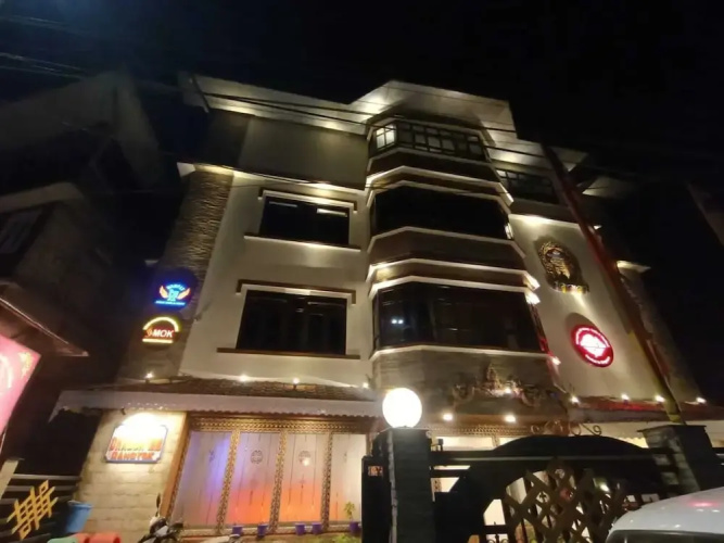 Dragon Inn