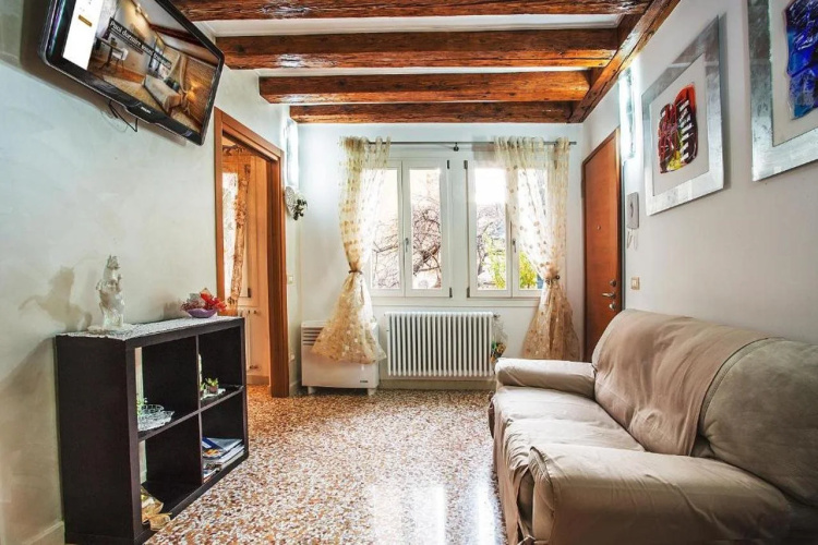 Venice Dream House Figaro