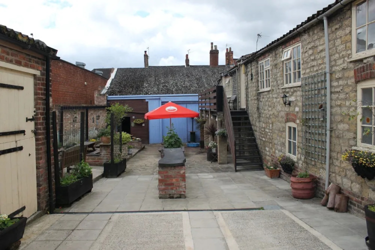 Rose and Crown
