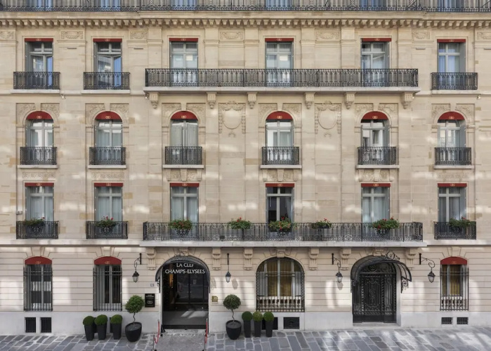 La Clef Champs-Élysées Paris by The Crest Collection