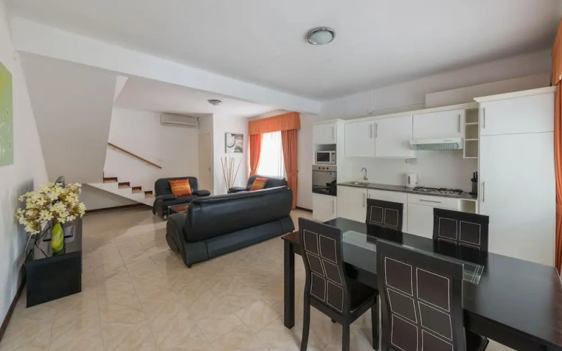 1 Bedroom Deluxe Apartment