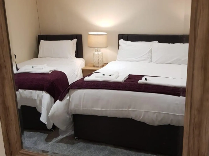 Standard Triple room