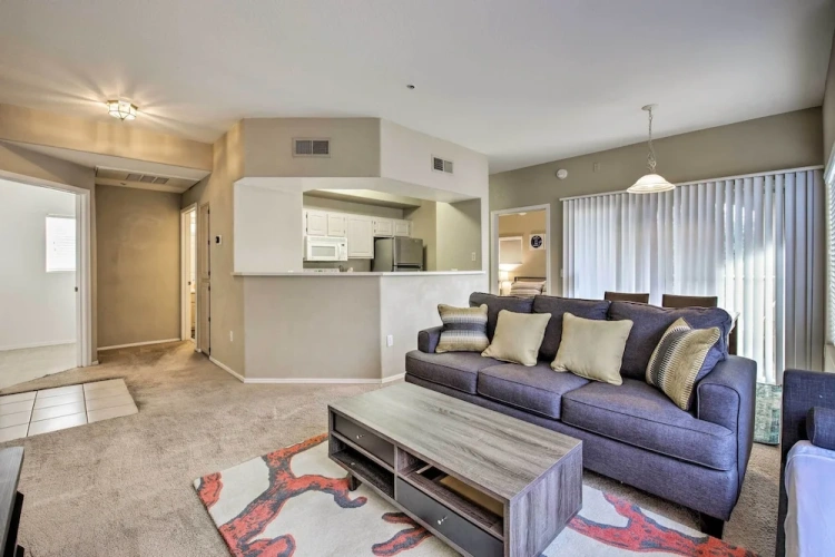 1 Bedroom Apartment with balcony