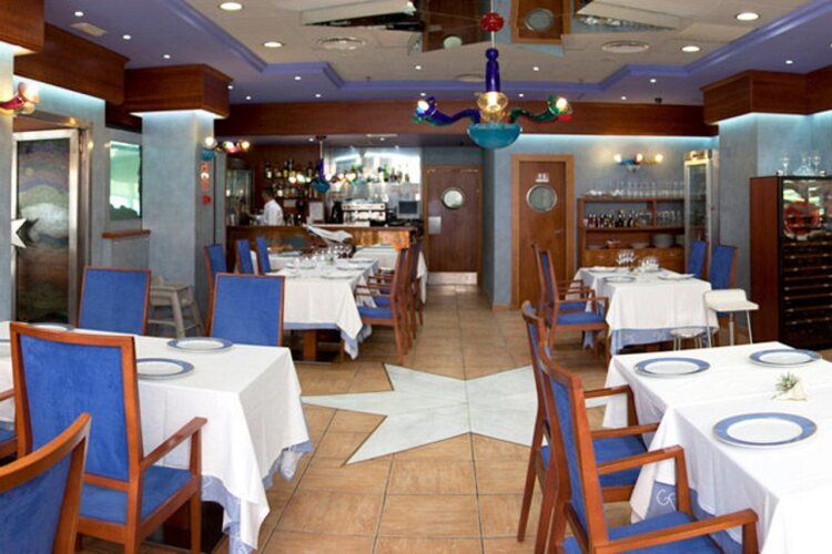 Hotel Marina D'Or Playa 4Over view