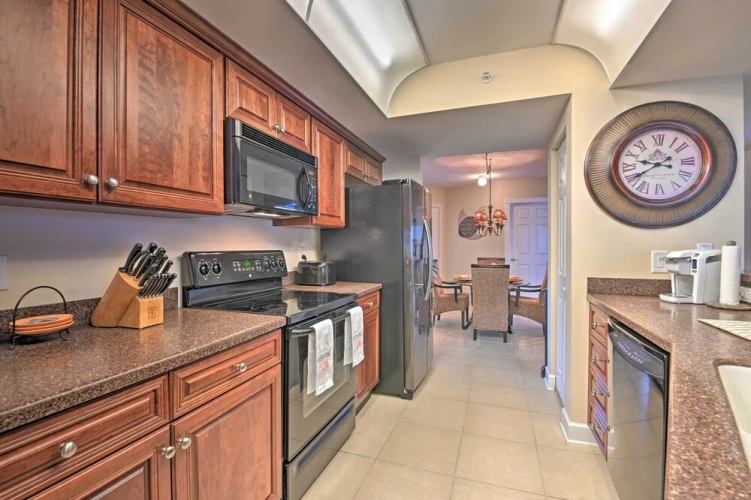 3 Bedrooms Apartment