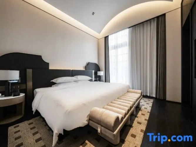 Premier Suite