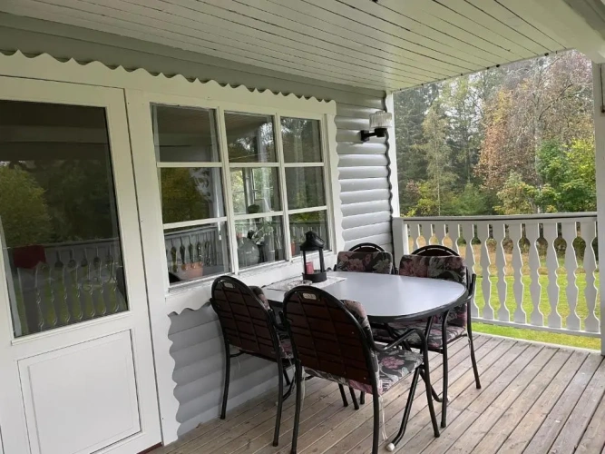 2 Bedrooms Cottage
