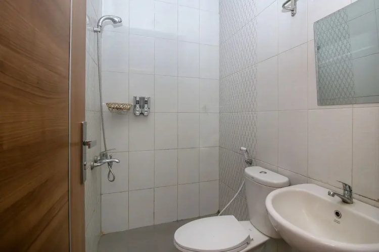 Airy Cisarua Puncak Hankam KM 80 Bogor