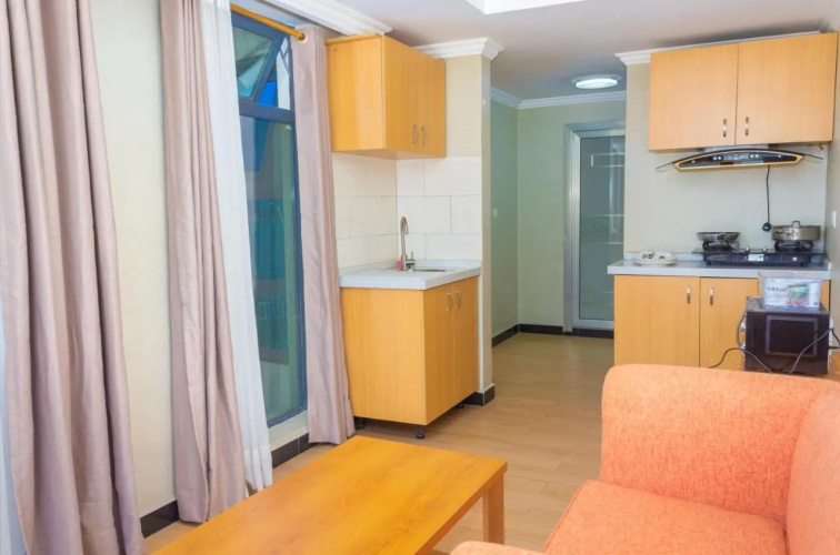 Tropical Plaza Apartments